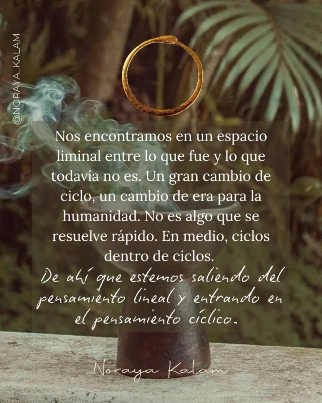 En esta realidad dual, todo avance tiene dos caras. Aquello que se quiere manifestar, y aquello que quiere morir.
Y en medio, un espacio liminal, de transición entre lo que fue y lo que todavía no es. Ahí nos encontramos como humanidad, en medio de un gran cambio de conciencia.
Entramos en un espacio sin un mapa, parece que estamos en un terreno inestable, donde ya no se aplican los viejos hábitos y los viejos escenarios.
En el budismo tibetano, ese espacio intermedio o brecha entre los mundos conocidos se llama bardo. Es descrito en el Libro Tibetano de la Vida y la Muerte. Atravesamos bardos cuando dejamos este cuerpo físico, y también lo hacemos a lo largo de la vida. También es descrito en el mito de Osiris, narrado en los textos de las pirámides, el más conocido “Libro de la salida al día”, famoso como “El Libro de los Muertos”.Los tiempos intermedios y las transiciones imponen respeto, a veces el miedo nos puede paralizar. Pero también son lugares de transformación potencial. Aquí, se puede sentir mucha vulnerabilidad, y es muy conveniente amigarse con ella y darle su espacio, pues contiene los elementos que necesitamos alquimizar.
Si somos capaces de mantener la atención radical a lo que aparece en nuestro mundo interior, (miedos antiguos, creencias obsoletas…) esto nos llevará a aceptar completamente el lugar donde nos encontramos, con su todo, y habremos creado un espacio para lo nuevo.
Nuestra tarea es permitir lo incómodo, reconocer y nombrar lo que está sucediendo en nuestro mundo interno, ser tiernos con ello, y dejarlo ir... sólo así podemos liberarnos de la energía densa y pesada que nos mantiene presos de nuestras creencias (nacidas de estos miedos).𓂀 Programa online de 8 semanas: “El viaje de Osiris”.
* 8 encuentros repartidos en 8 semanas.
* Clases de más de 1 hora y media de duración.
* Más de 20 horas de contenido de vídeo y audio.
* PDF descargable de 180 páginas.
* Acceso de por vida para que puedas estudiar a tu propio ritmo.👁️‍🗨️ Cómpralo por separado o como parte de la suscripción, que incluye acceso a todos los cursos y programas de la web.➰Info en la bio.#isisyosiris #khemet #regeneracion #despertardeconsciencia